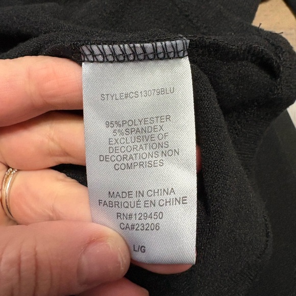 Como Blu Black Studded Shoulder Top Size L/G | Cold Shoulder Long Sleeve Blouse - Picture 9 of 9